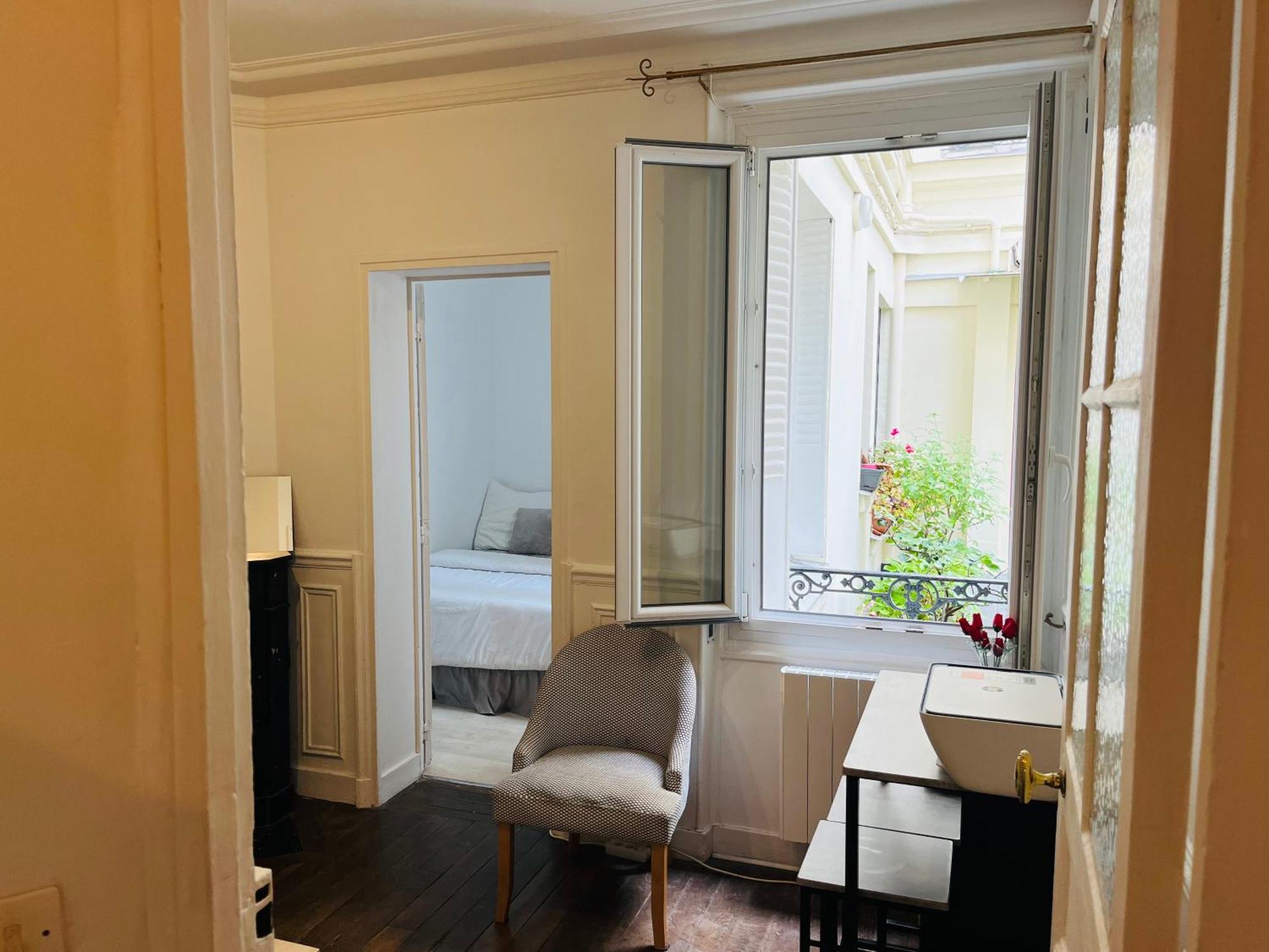 Apartment In Montmartre, Paris, Near Sacre-Coeur Read Host Profile For Booking Exterior photo